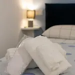 Airport Palace